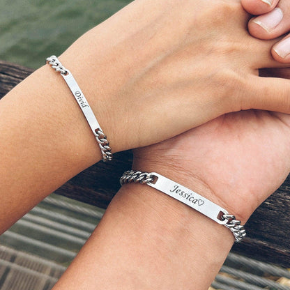 LoveLinks Engraved Bracelet