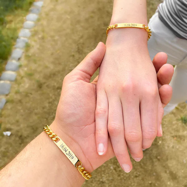 Solid gold engraved on sale bracelet